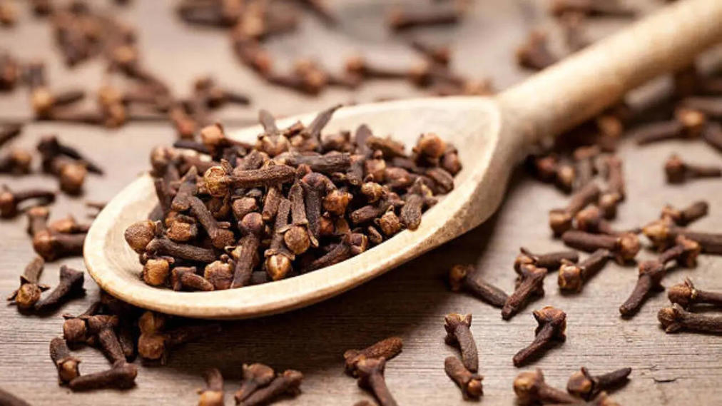 Why chewing cloves every morning could transform your health: 5 science-backed benefits
