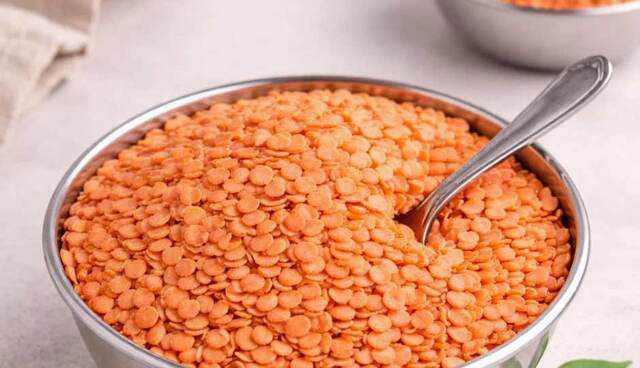 20 benefits of using masoor dal for skin and hair - know here