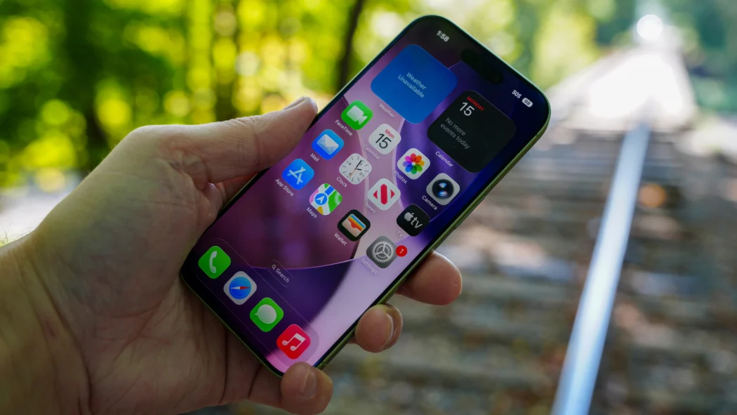Placing phone face down while working: Why more people are doing it and its benefits