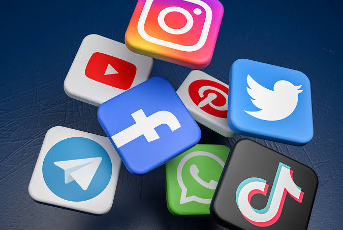 The Power of Celebrity Culture: How Social Media Is Redefining Fame and Stardom
