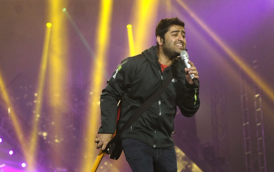 Arijit Singh to mark 20 years with nine-city India tour in 2027